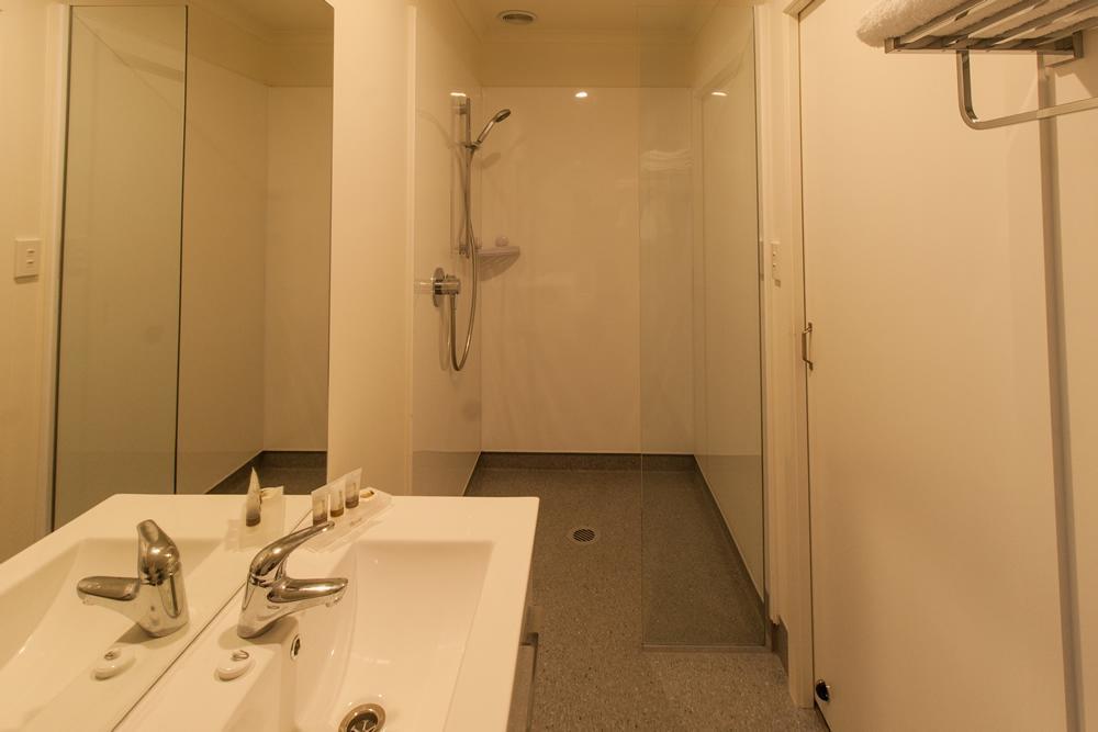 Cork And Keg Motel Renwick Eksteriør billede